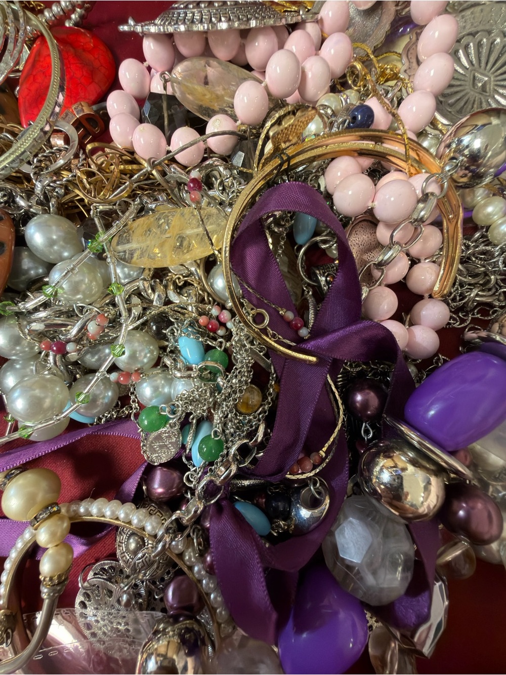 Bulk Costume Jewelry 5 Pound Lot Clean, Wearable, No Junk Or Craft - Picture 2 of 7